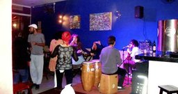 Cosmorama Bar - Foto 5