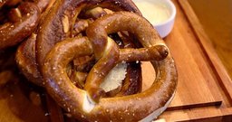 Dorf Haus Bistro Bakery - Foto 1
