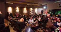 Hillarius Comedy Bar ABC - Foto 1