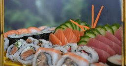 Iwata Sushi - Foto 1