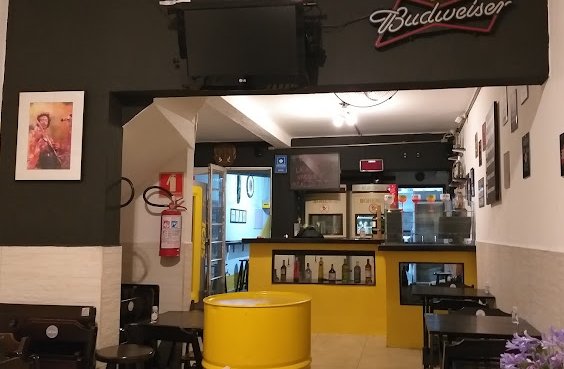La Casa Bar