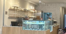 Mr Cheesecake Bake Shop & Deli - Foto 1