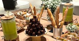 Na Fila do Pão - Galeria Metrópole - Foto 1