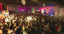 Nos Trilhos - Foto 1