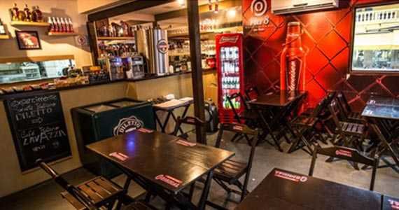 Pier 8 Bar & Restaurante