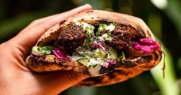 SHUK Falafel & Kebab - Foto 2