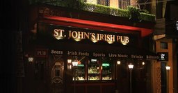 St. John's Irish Pub - Foto 2