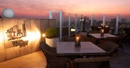 The View Bar - Foto 2